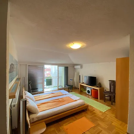 Appartement Modern In *
